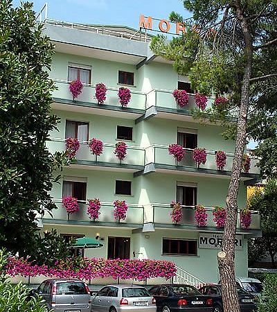 Hotel Moreri Grado Bagian luar foto