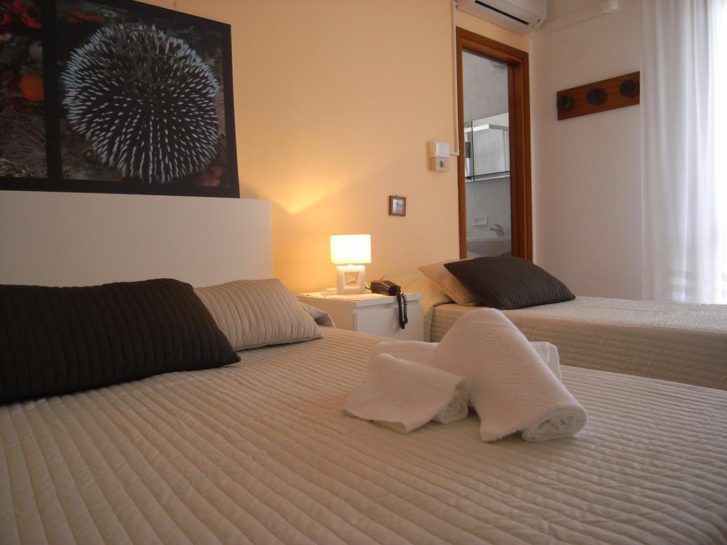 Hotel Moreri Grado Ruang foto
