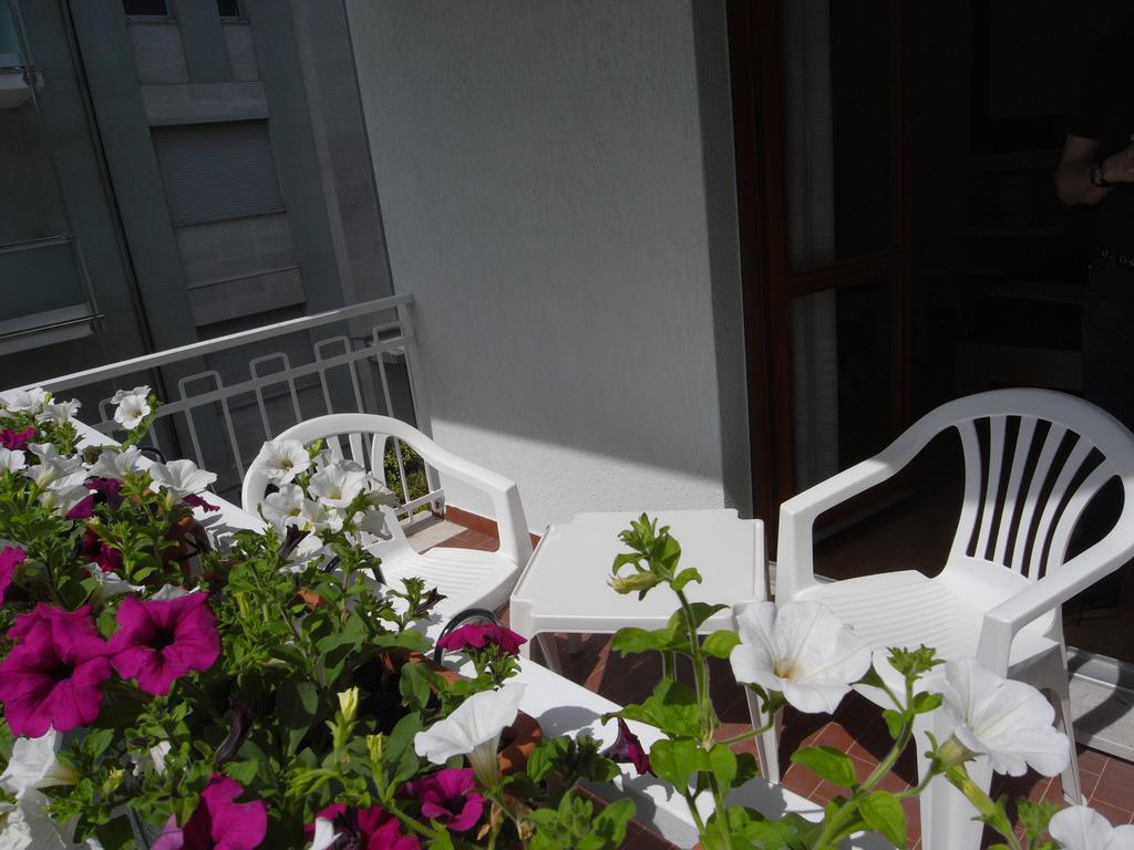 Hotel Moreri Grado Ruang foto