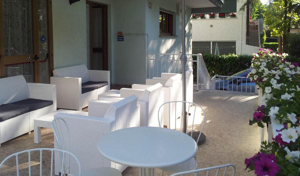 Hotel Moreri Grado Bagian luar foto