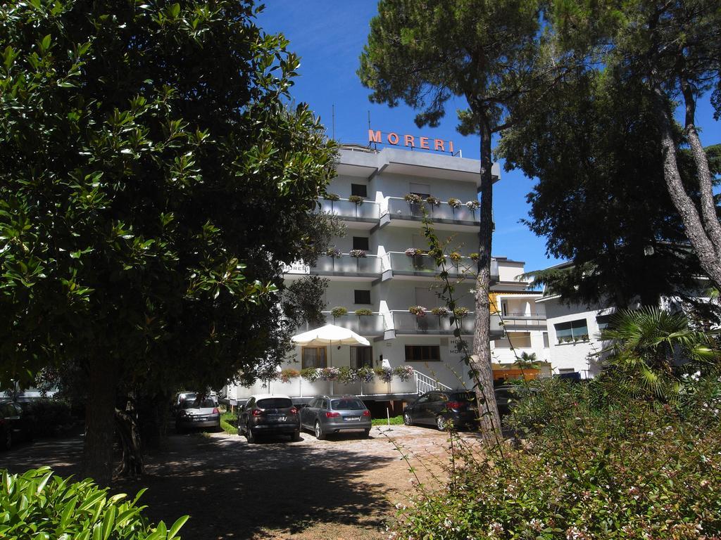Hotel Moreri Grado Bagian luar foto