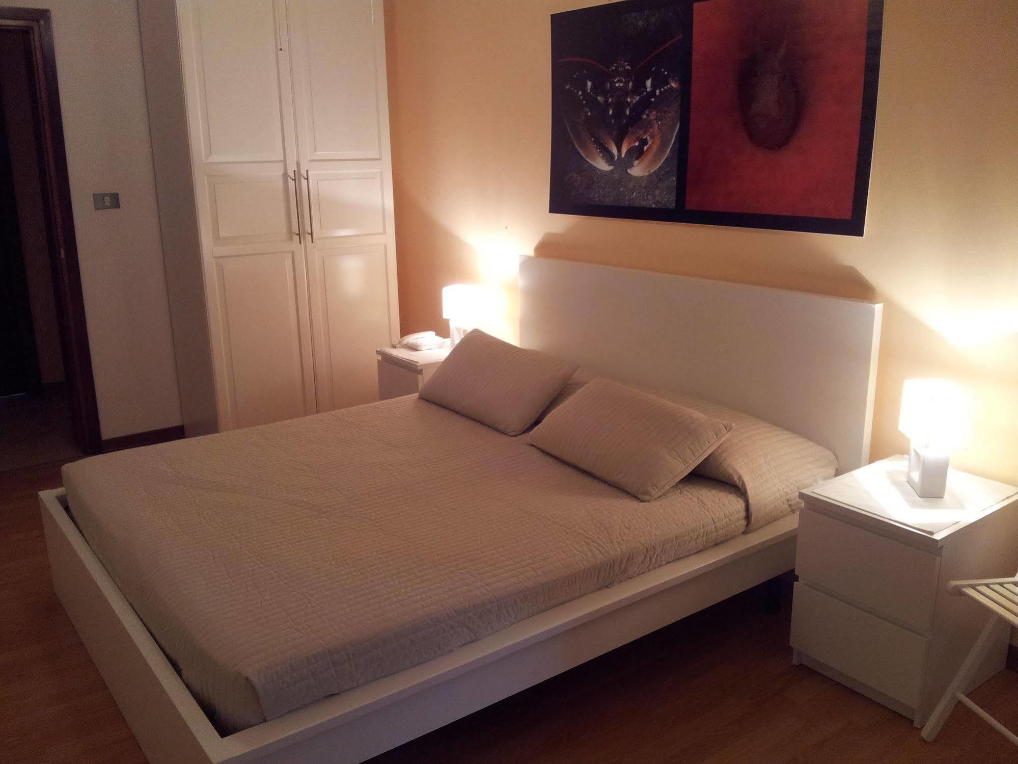 Hotel Moreri Grado Bagian luar foto
